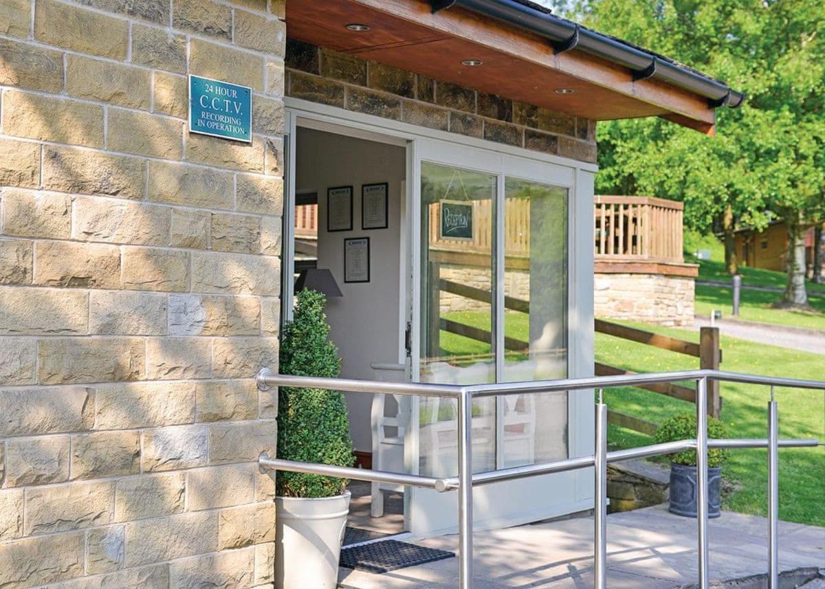 Charlesworth Lodges 글로솝 외부 사진